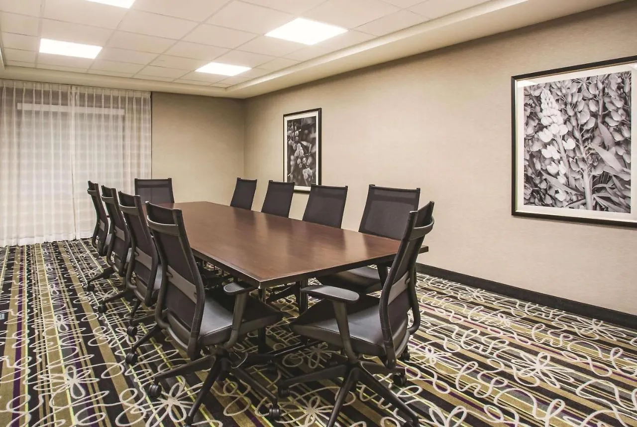 La Quinta By Wyndham Las Vegas Summerlin Tech