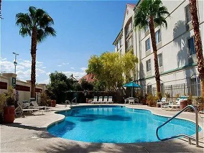 La Quinta By Wyndham Las Vegas Summerlin Tech Hotel