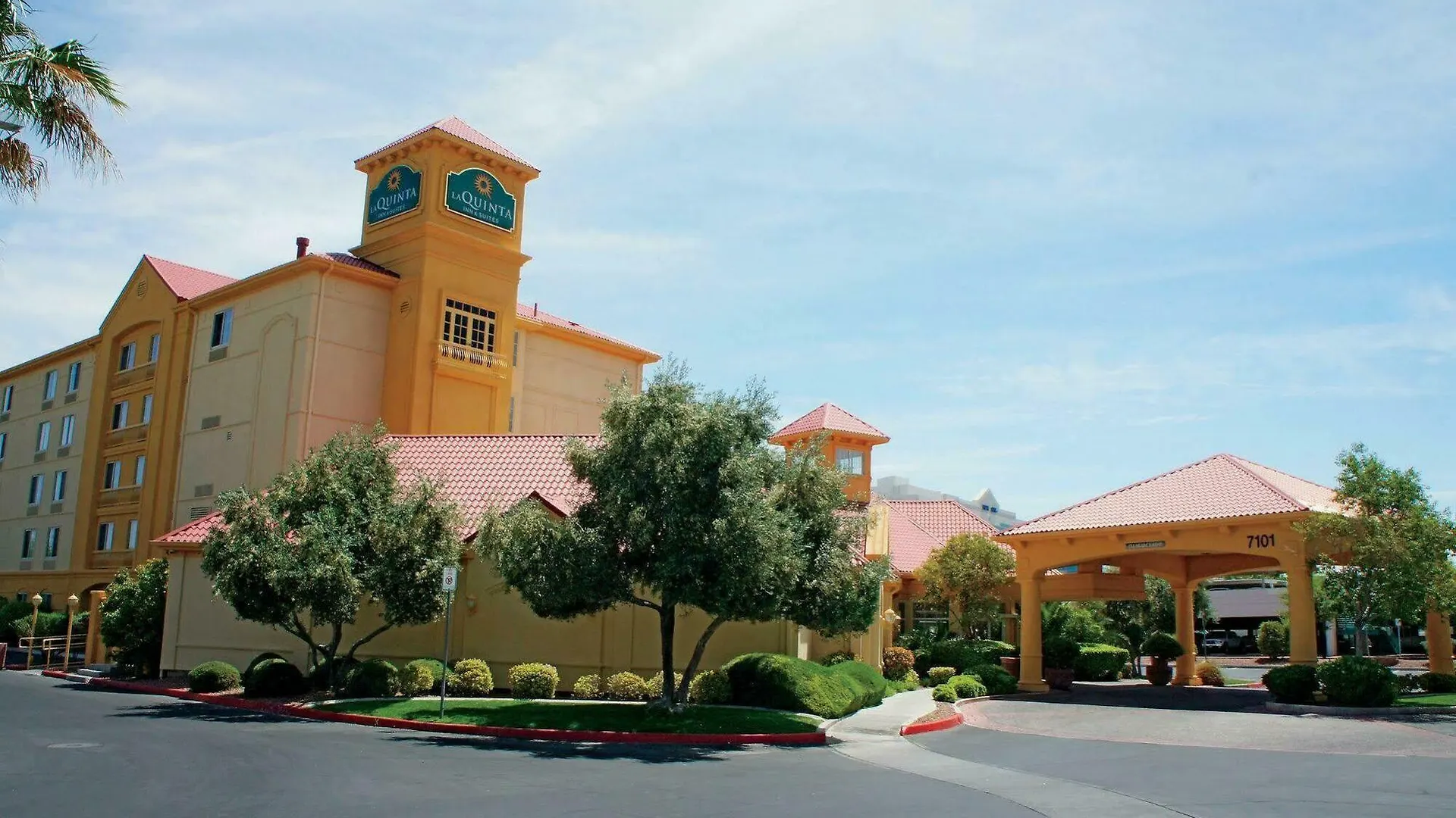 La Quinta By Wyndham Las Vegas Summerlin Tech Hotel