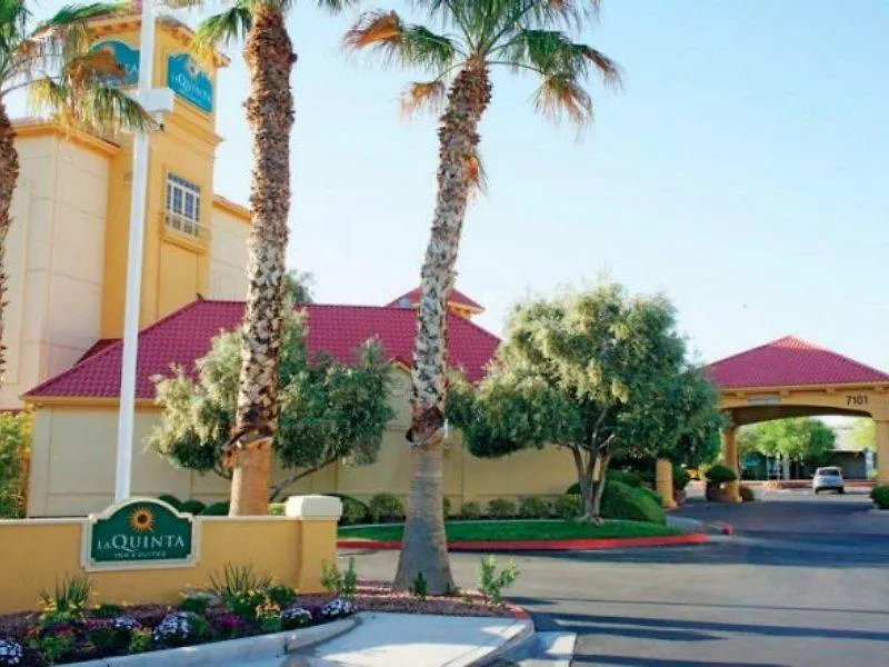 La Quinta By Wyndham Las Vegas Summerlin Tech Hotel