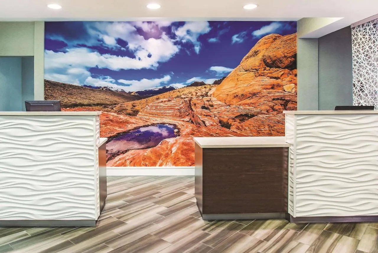 La Quinta By Wyndham Las Vegas Summerlin Tech Ξενοδοχείο